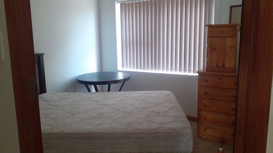 To Let 2 Bedroom Property for Rent in Wavecrest Eastern Cape